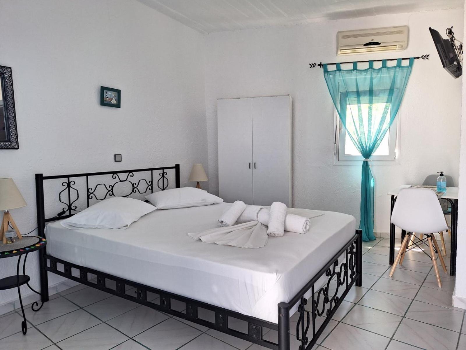 Βig Βlue Apartments Makrýgialos Exterior foto