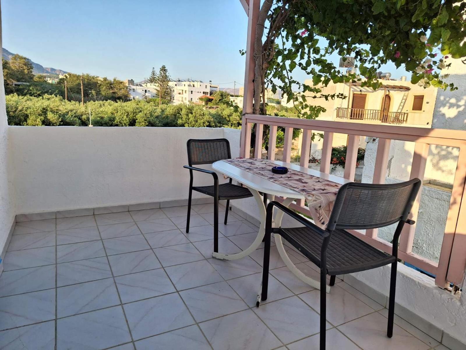 Βig Βlue Apartments Makrýgialos Exterior foto